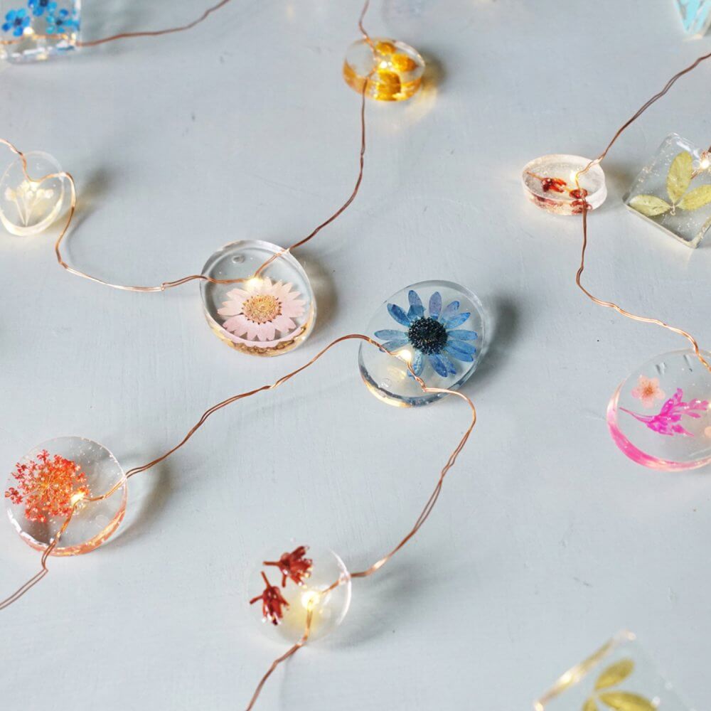Getting Started with Cleopâtre UV Resin – A Clear Choice for Resin Crafters