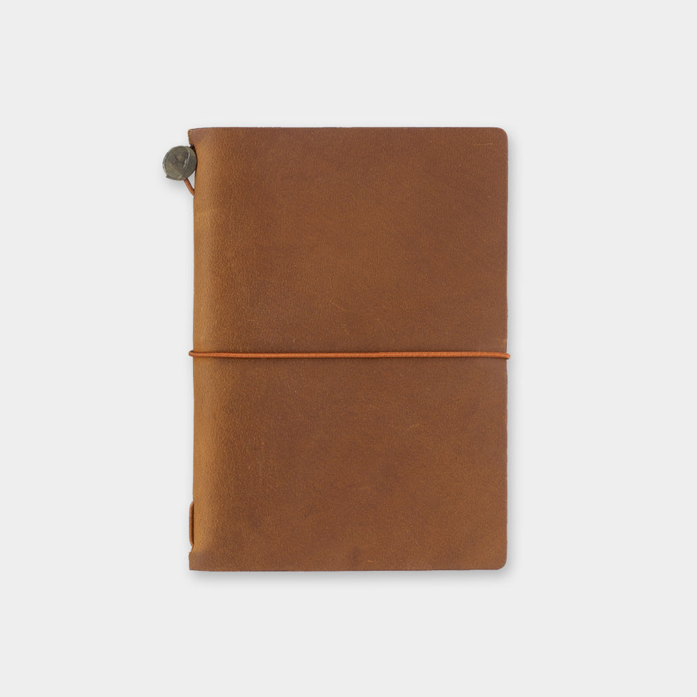 Traveler's Notebook – Camel (Passport Size)