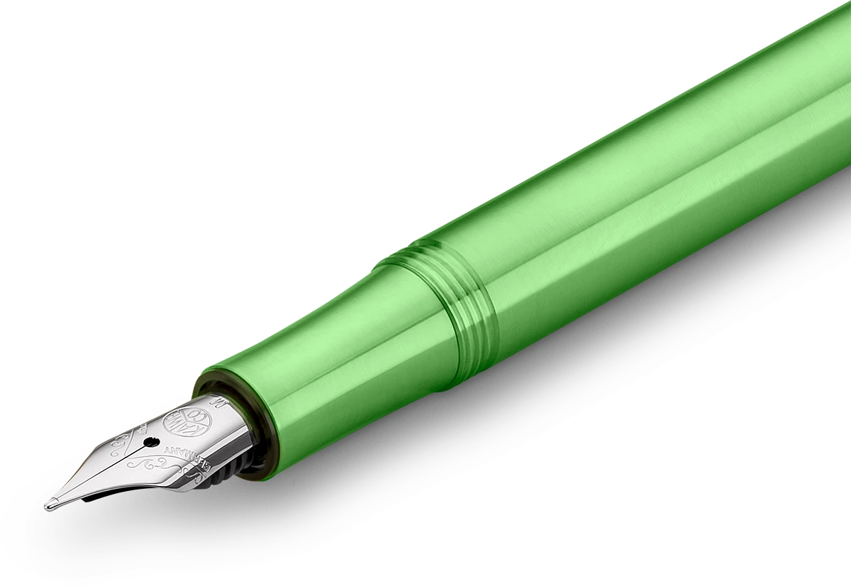 Kaweco Liliput green – medium steel nib, front detail