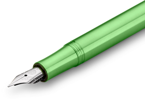 Kaweco Liliput green – medium steel nib, front detail