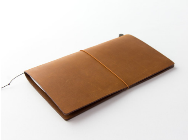 TRAVELER'S notebook regular size with camel vegetable-tanned leather cover and elastic band