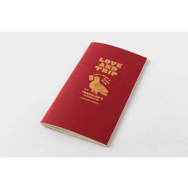 TRAVELER’S notebook Refill – LOVE AND TRIP with red cover and gold foil design