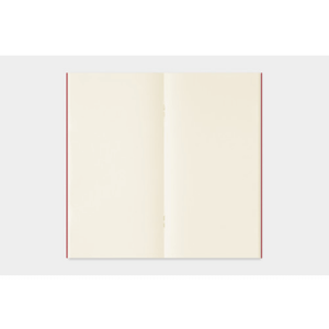 TRAVELER’S notebook Refill – LOVE AND TRIP open pages with MD PAPER Cream