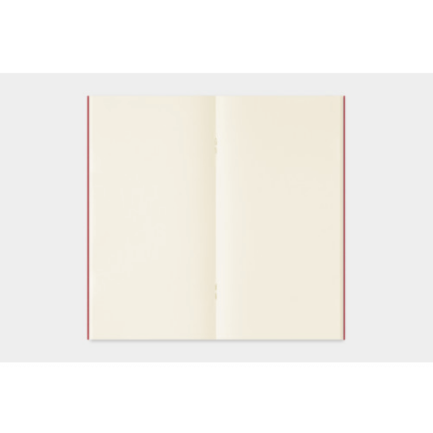 TRAVELER’S notebook Refill – LOVE AND TRIP open pages with MD PAPER Cream
