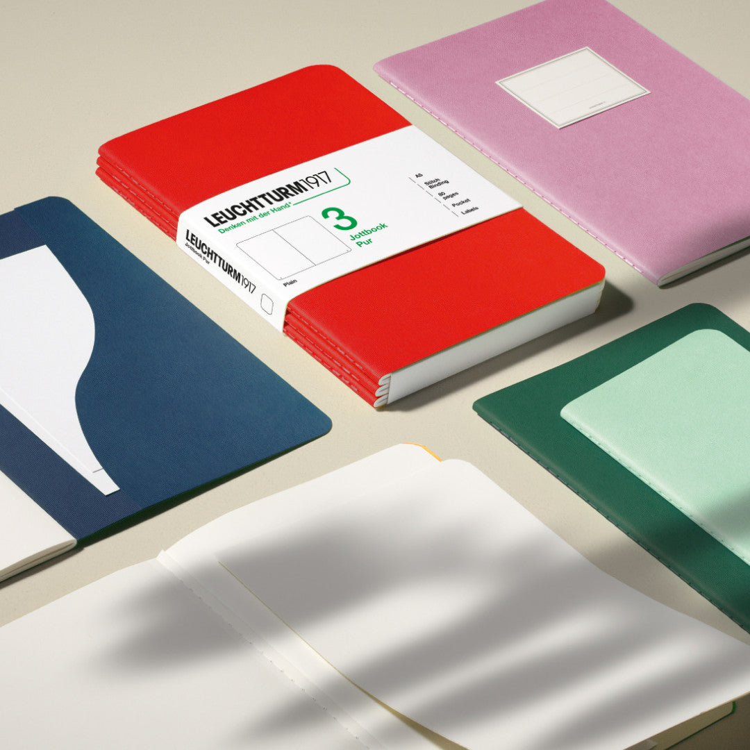 LEUCHTTURM1917 Jottbook Pur – lifestyle shot
