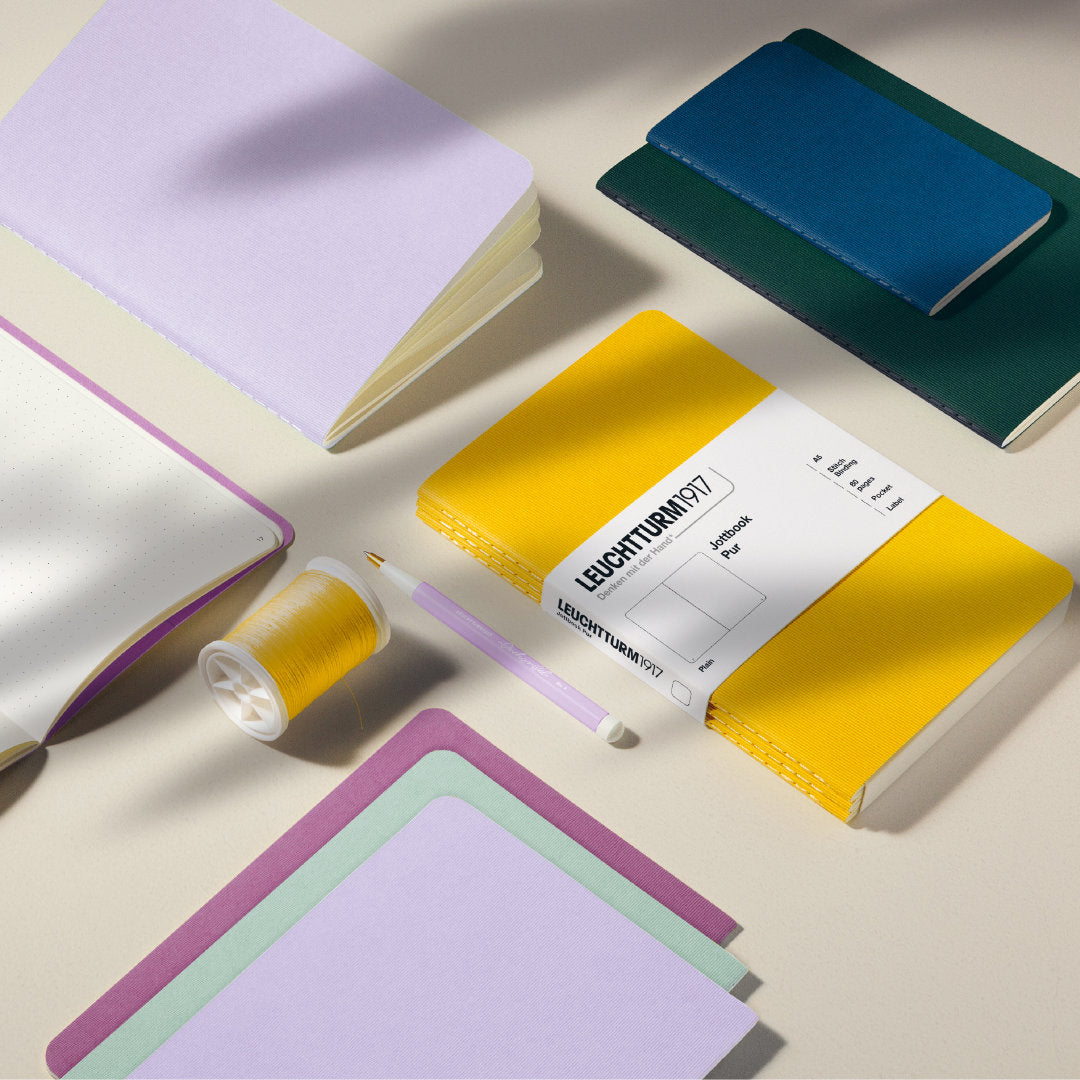 LEUCHTTURM1917 Jottbook Pur collection – group shot of the eight colours