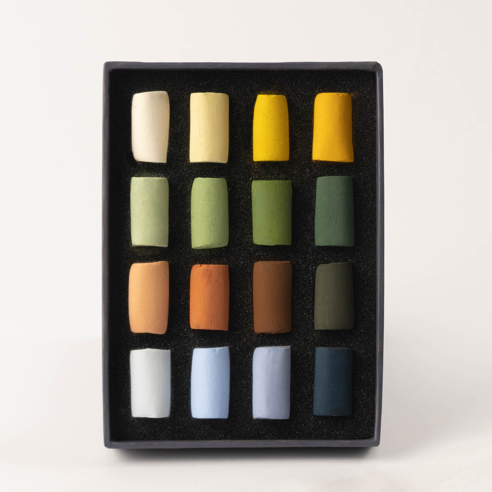 Landscape 16 Half Stick Soft Pastel Set — view 2